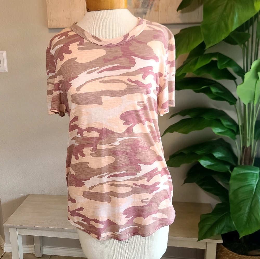 T.La pink army camo comfy tshirt